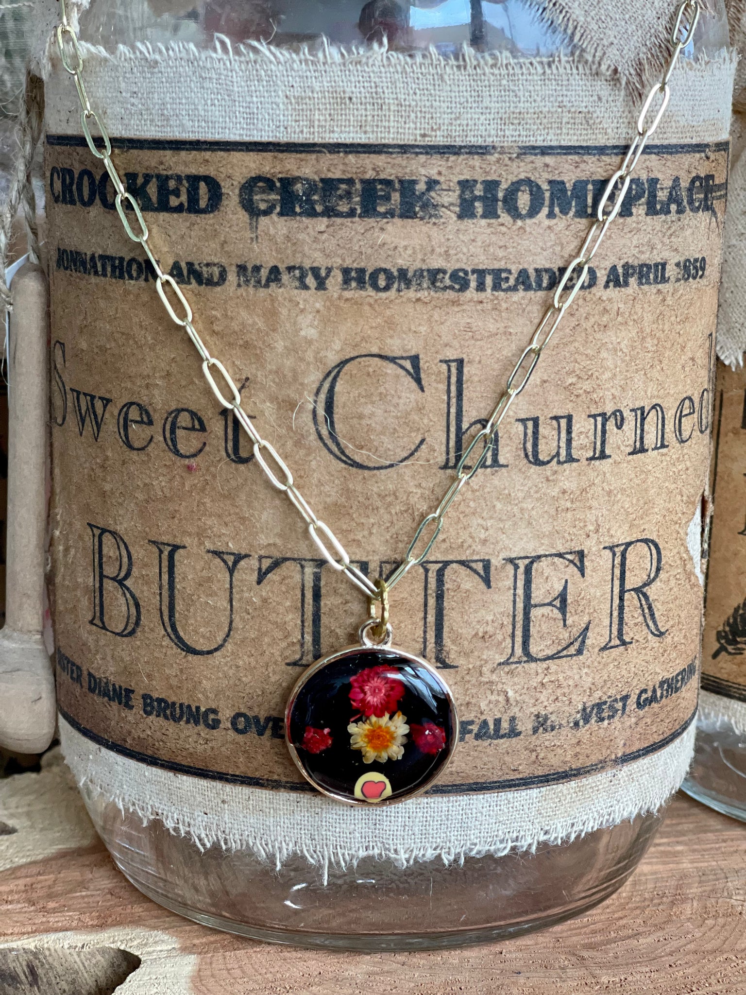 Vintage Style Resin Link Necklace